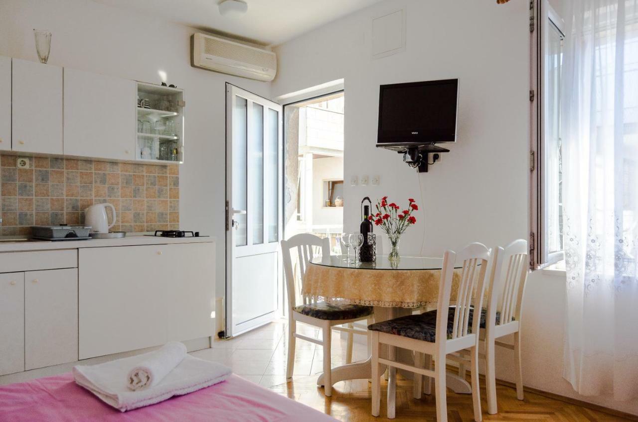 Apartmani Marko Makarska Exterior foto