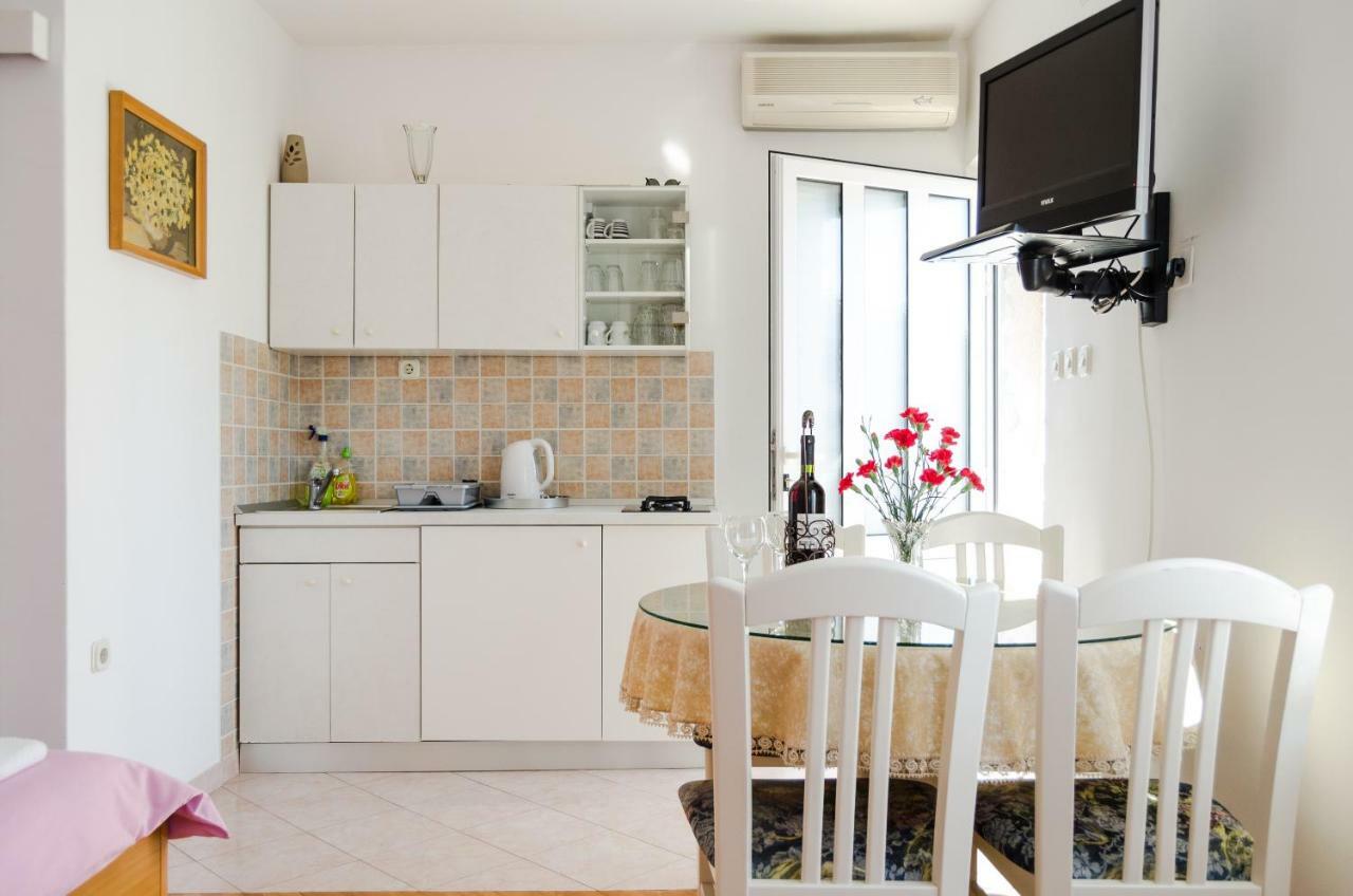 Apartmani Marko Makarska Exterior foto